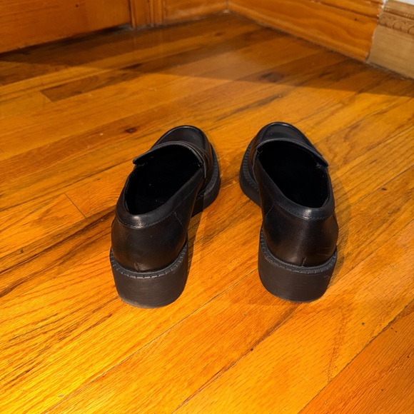 Aldo Classic Black Penny Loafers - Picture 6 of 8